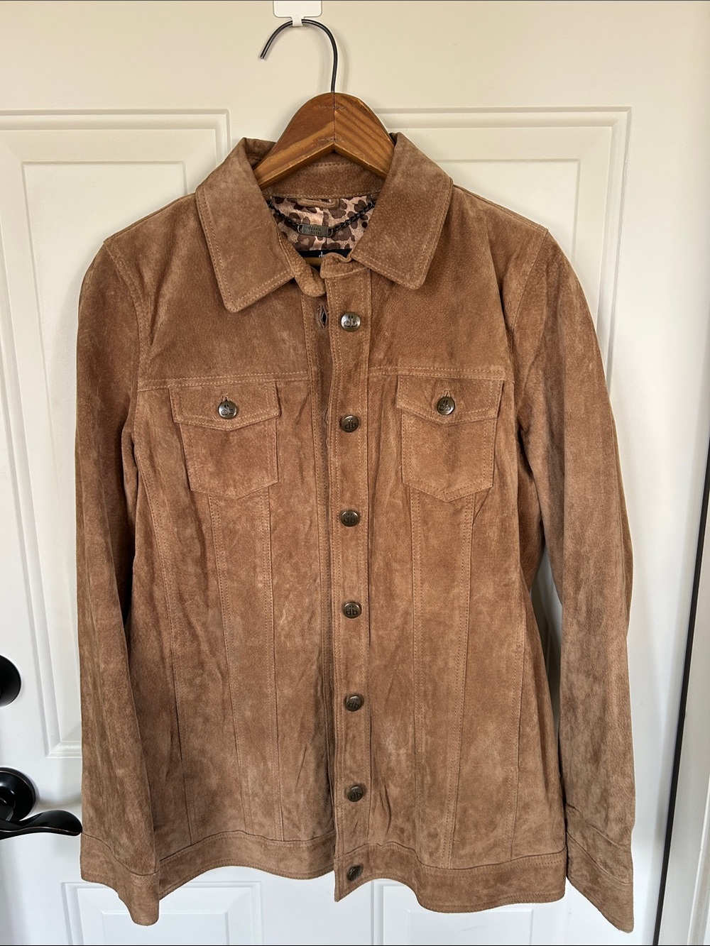 Womenās Leather Suede Button-Front Jacket - Brown